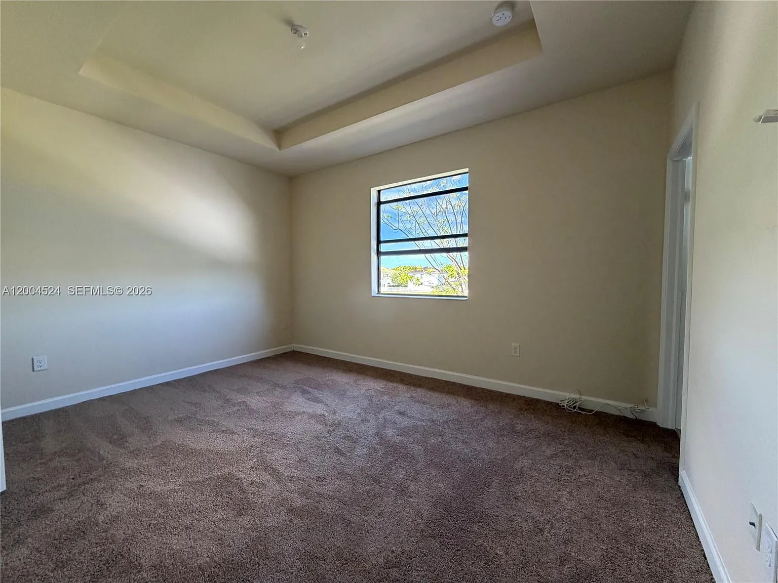 3 bed, 2.5 bath, 1432 sqft, $2,350 — Photo 3