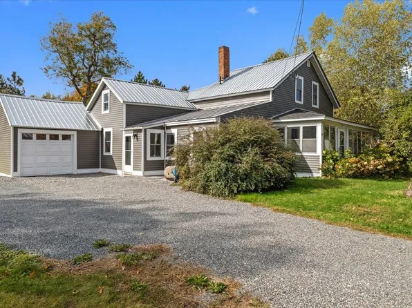 4 Fairfax Street, St. Albans Town, VT 05478