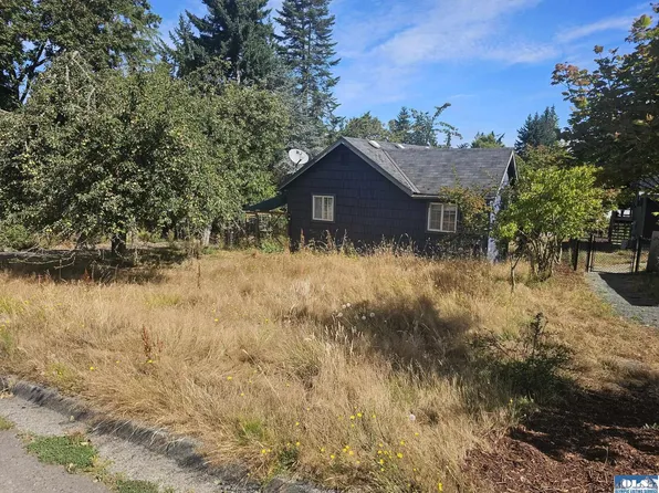 315 S Wolcott St, Port Angeles, WA 98362