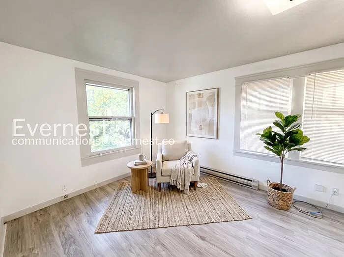 1 bed, 1.0 bath, 1100 sqft, $1,295 — Photo 3
