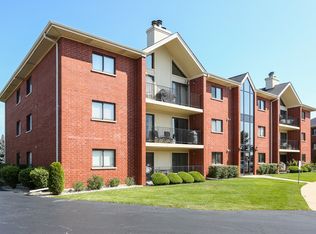 6612 Martin France Cir APT 2C, Tinley Park, IL