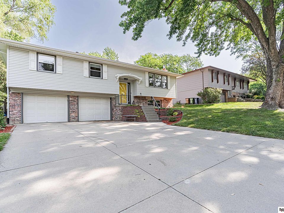 1st image of 3812 Coffey Ave