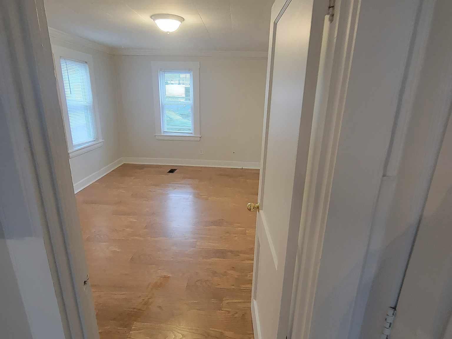 34-oak-st-2-lisbon-falls-me-04252-zillow