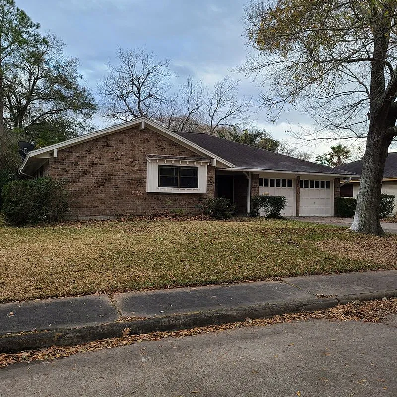 3 bed, 2.0 bath, 1665 sqft, $2,000 — Photo 1
