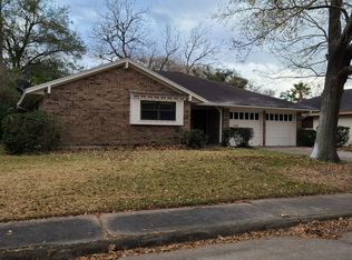 1510 Neptune Ln, Houston, TX 77062
