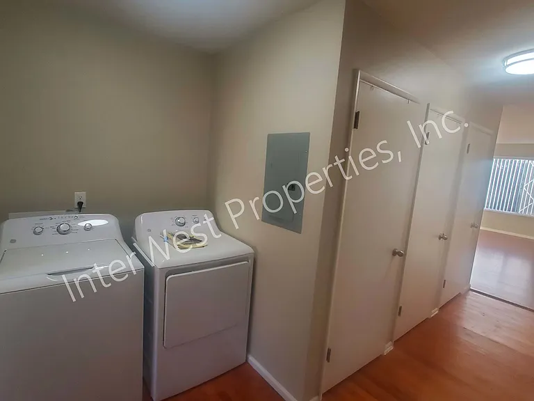 10 E Avenue A #A — Photo 16