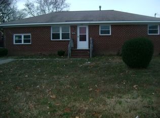 140 Lassiter Dr, Hampton, VA 23666