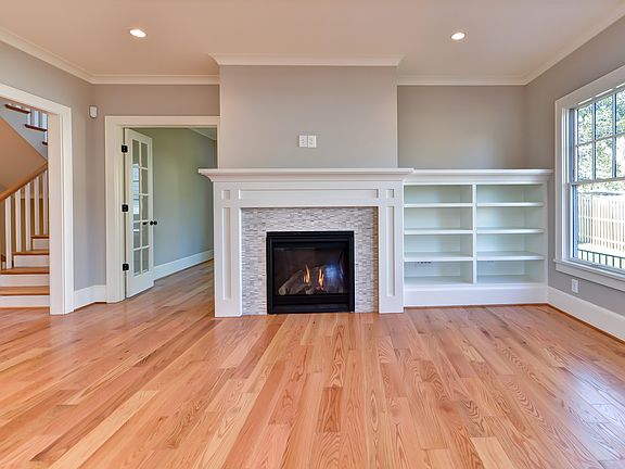 4th image of 4105 18th St N