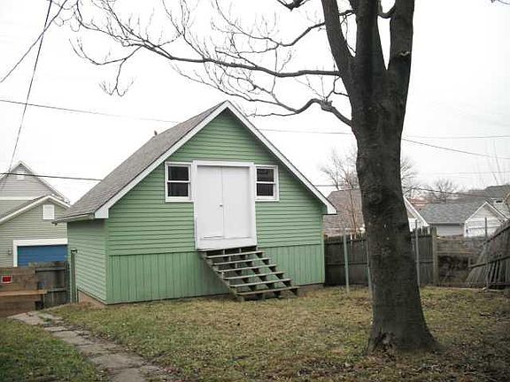 2nd image of 2244 N Central Ave