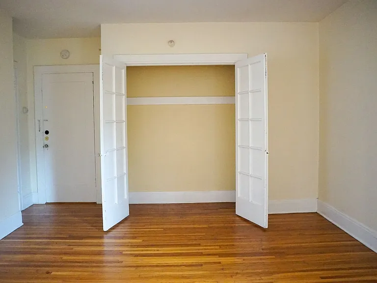 751 SW Vista Ave #4 — Photo 7