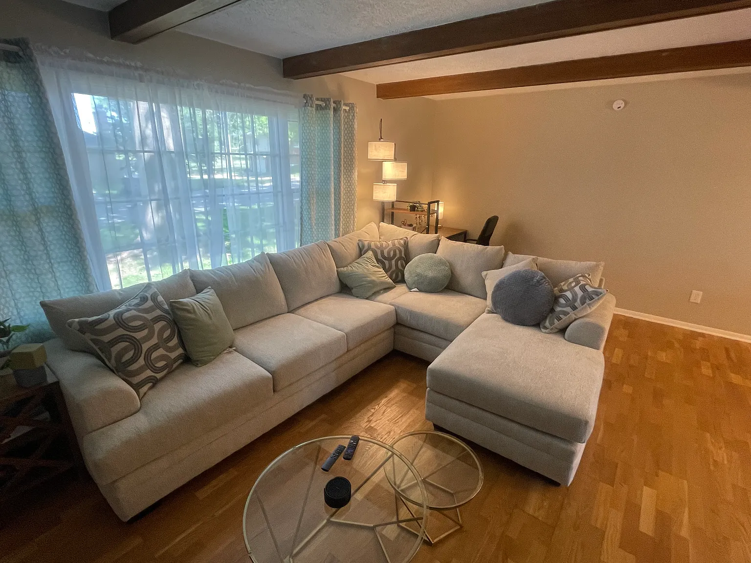 4 bed, 2.5 bath, 1444 sqft, $2,900 — Photo 3