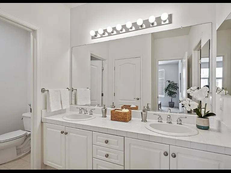 1951 Ofarrell St #210 — Photo 11