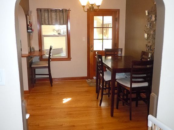 Newly refinished hardwood floors!