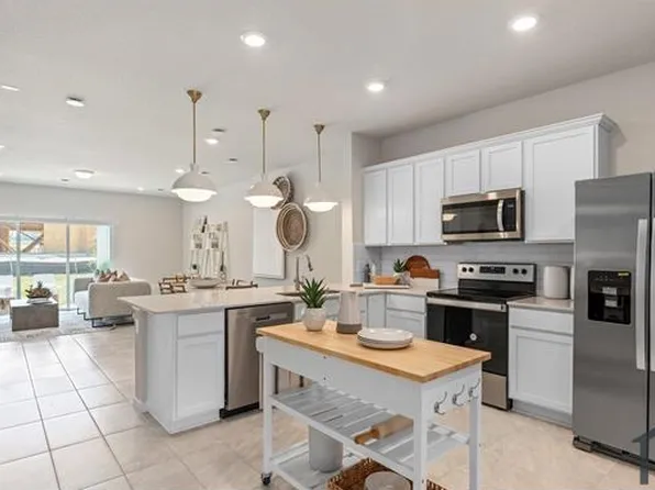 2586 Winsome Way, Davenport, FL 33896