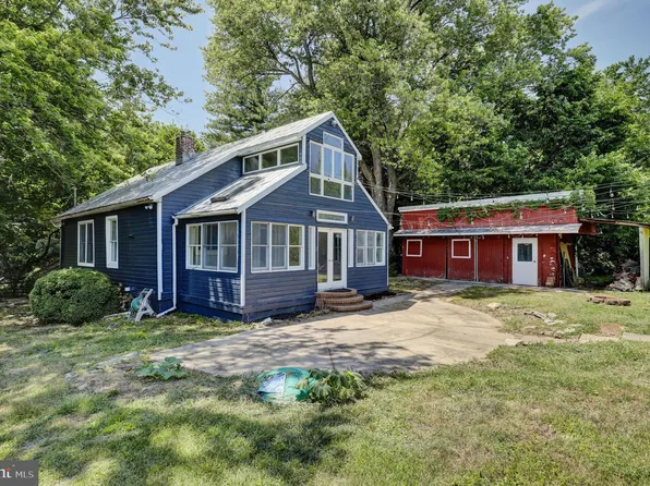 5052 Doubs Rd, Adamstown, MD 21710