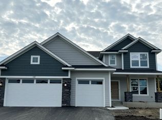 5018 Obsidian Way, Victoria, MN 55386