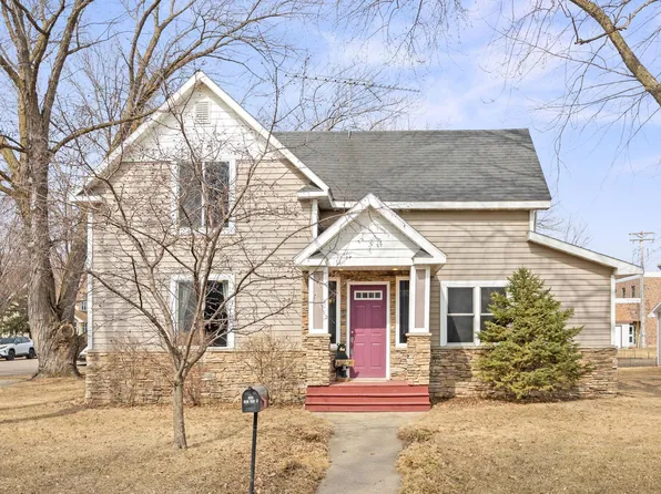 300 1st Ave N, Lester Prairie, MN 55354