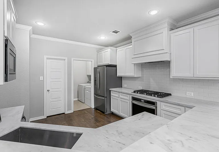 2909 Gordon Ave — Photo 5
