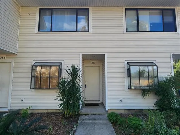 6292 SW 8th Pl, Gainesville, FL 32607