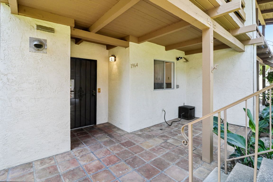 Fairway Circle Dr-S1308-003.jpg