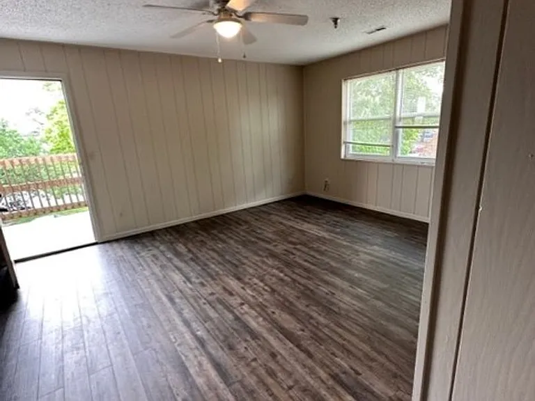 College Place Apartments — Photo 18