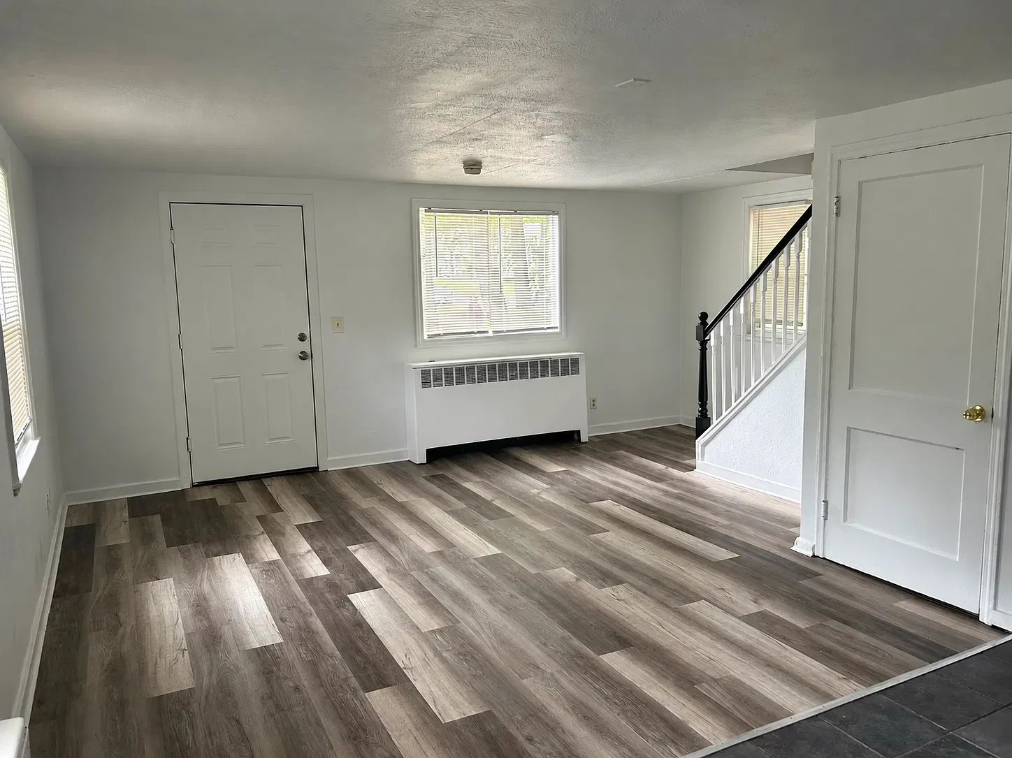 2 bed, 792 sqft, $1,950 — Photo 2