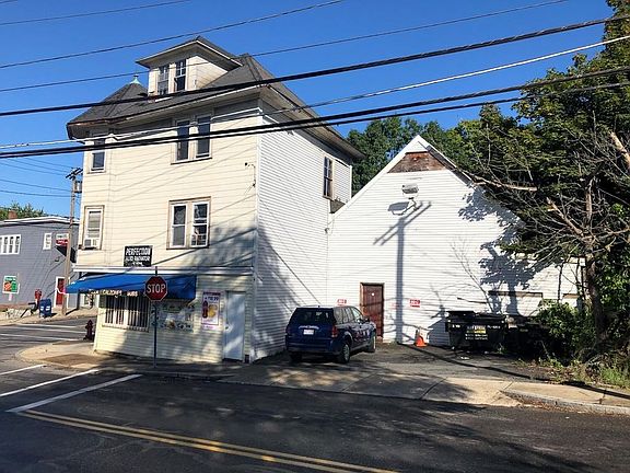 2nd image of 39 Oakland Ave
