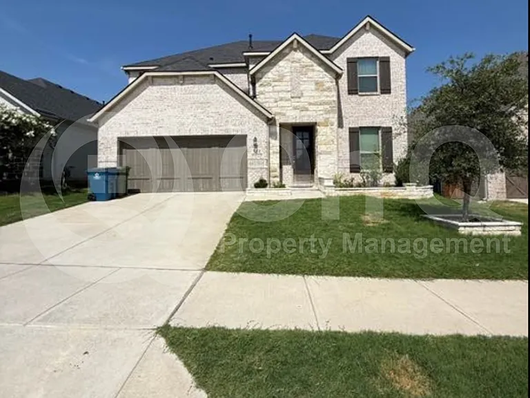 112 Baker St — Photo 1