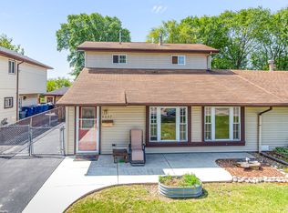 4037 W 90th Pl, Hometown, IL 60456