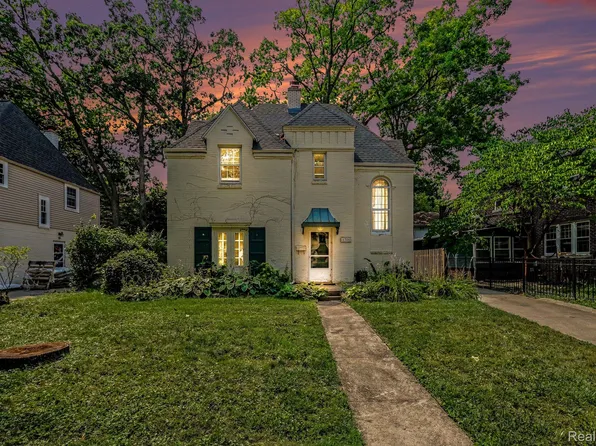 1316 Beard St, Flint, MI 48503