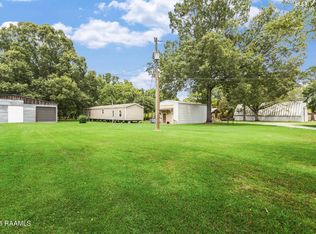 353B Saint Clair Rd, Breaux Bridge, LA 70517