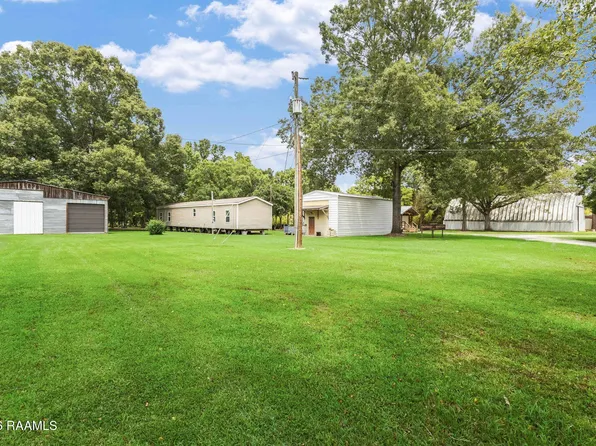 353B Saint Clair Rd, Breaux Bridge, LA 70517