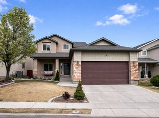 1918 W Woodview Dr S, Lehi, UT 84043
