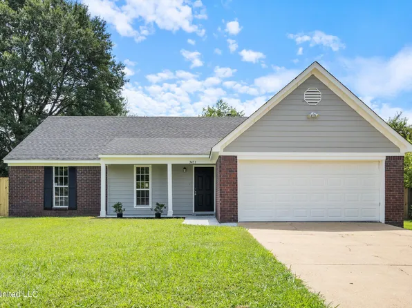 3451 Golden Oaks Dr, Horn Lake, MS 38637