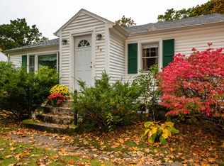 28 Pine Rd, North Hampton, NH 03862