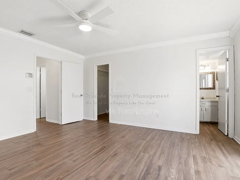 7326 Wethersfield Dr — Photo 8