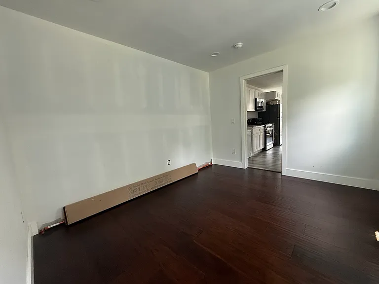 5 Van Wagoner Ave — Photo 5