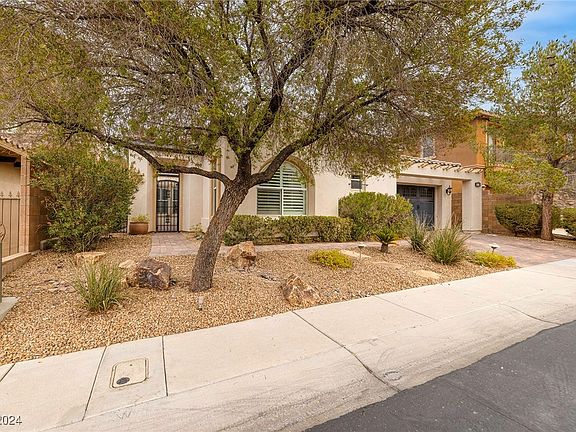 2nd image of 448 Punto Vallata Dr