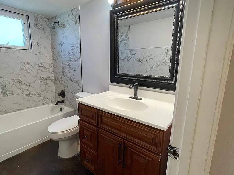 315 Bream Ave #101 — Photo 4