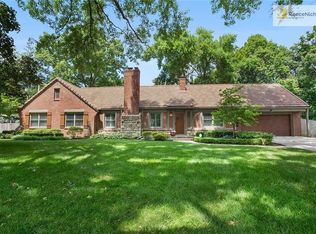 9614 Overbrook Rd, Leawood, KS 66206