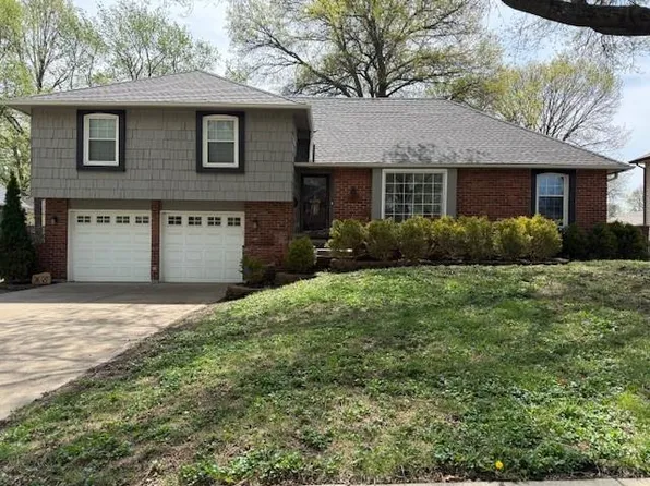 11401 W 72nd Ter, Shawnee, KS 66203