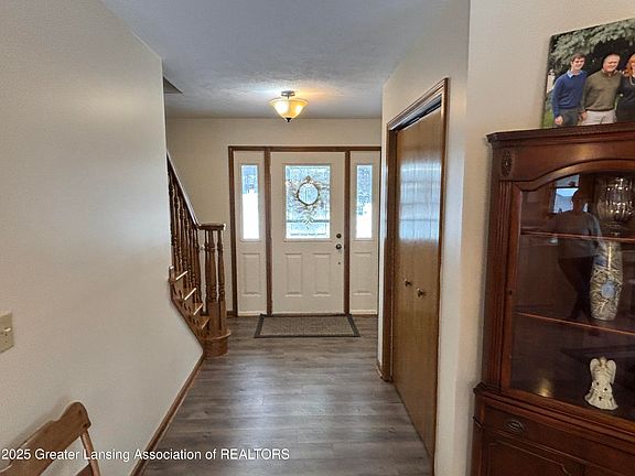5th image of 1221 Pennington Cir
