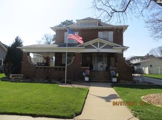 215 N Main St, Pratt, KS 67124