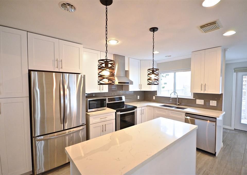 1st image of 12625 Memorial Dr APT 25