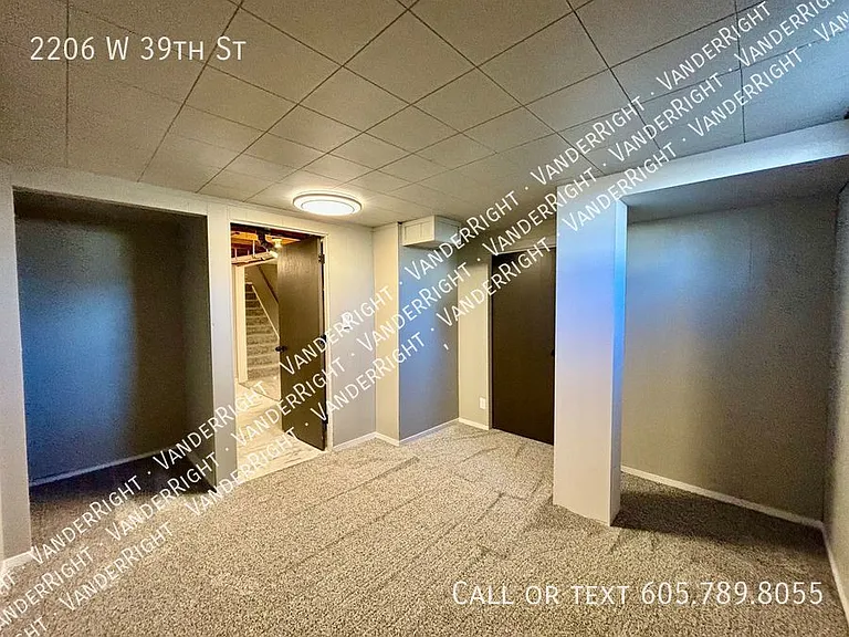 2206 W 39th St — Photo 25