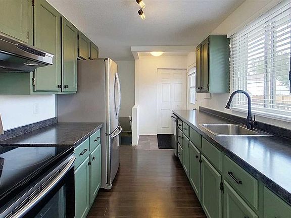 3rd image of 1102 SE 55th St