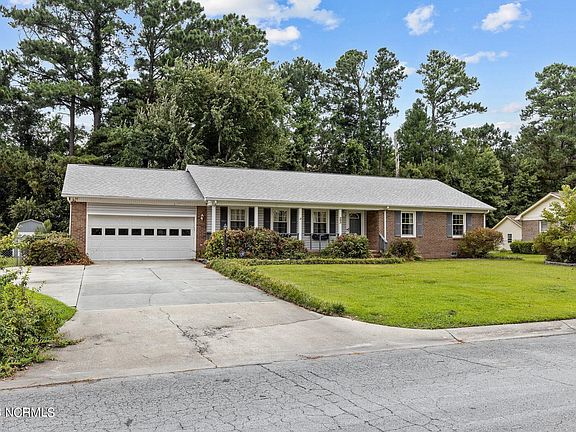 3rd image of 303 University Drive