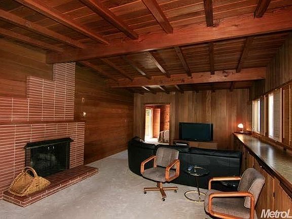 4th image of 5632 McAdoo Ave