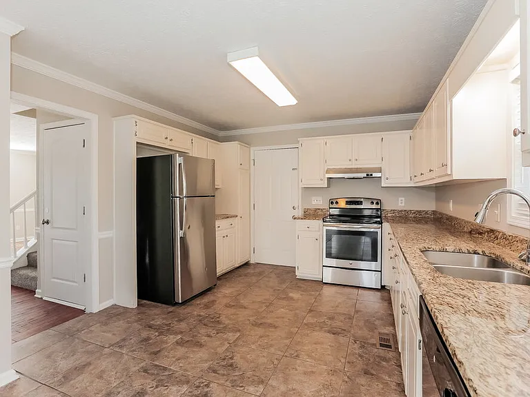 3122 Watson Mill Dr — Photo 7