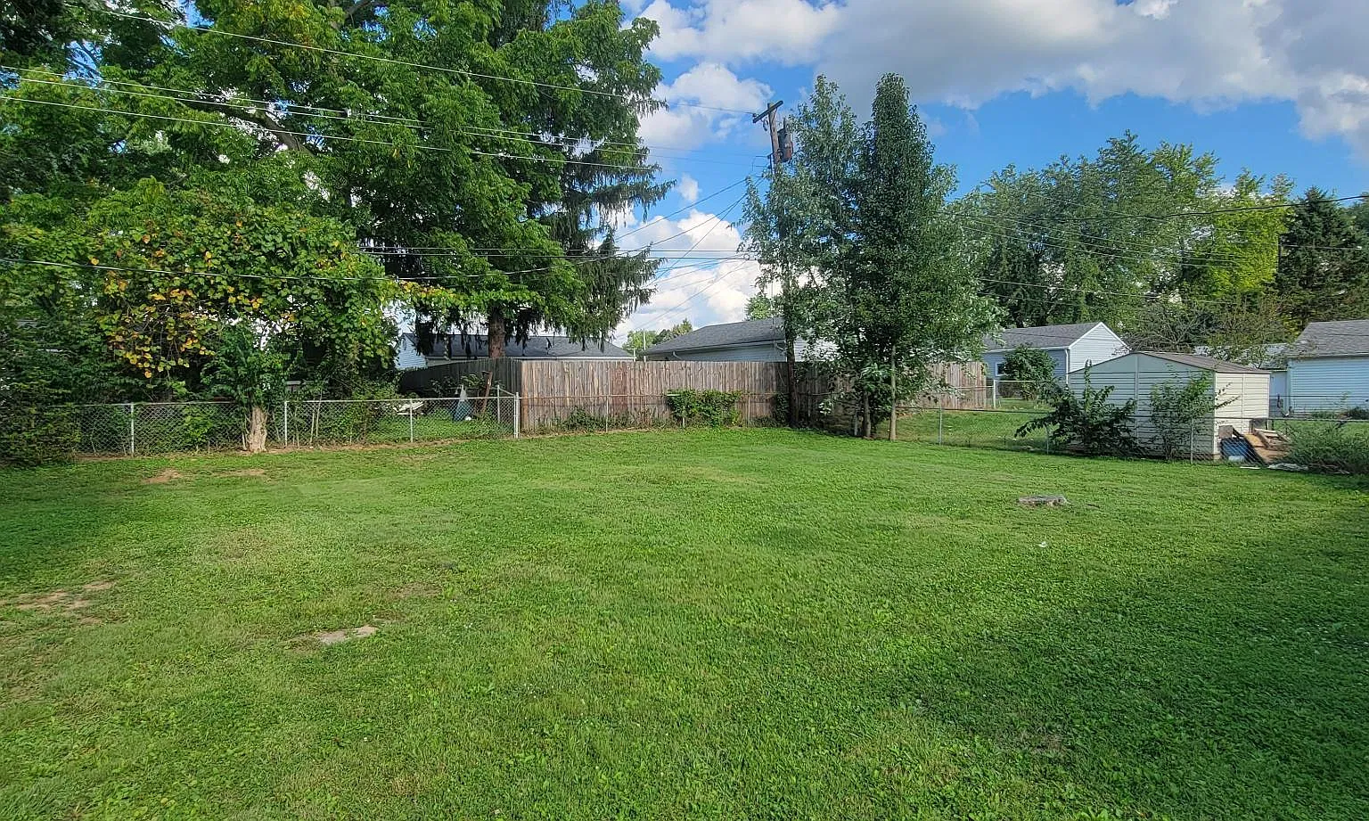 3 bed, 864 sqft, $1,295 — Photo 3